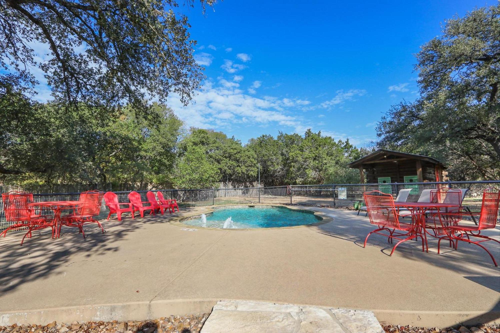 Wimberley Log Cabins Resort And Suites- Unit 7 Εξωτερικό φωτογραφία