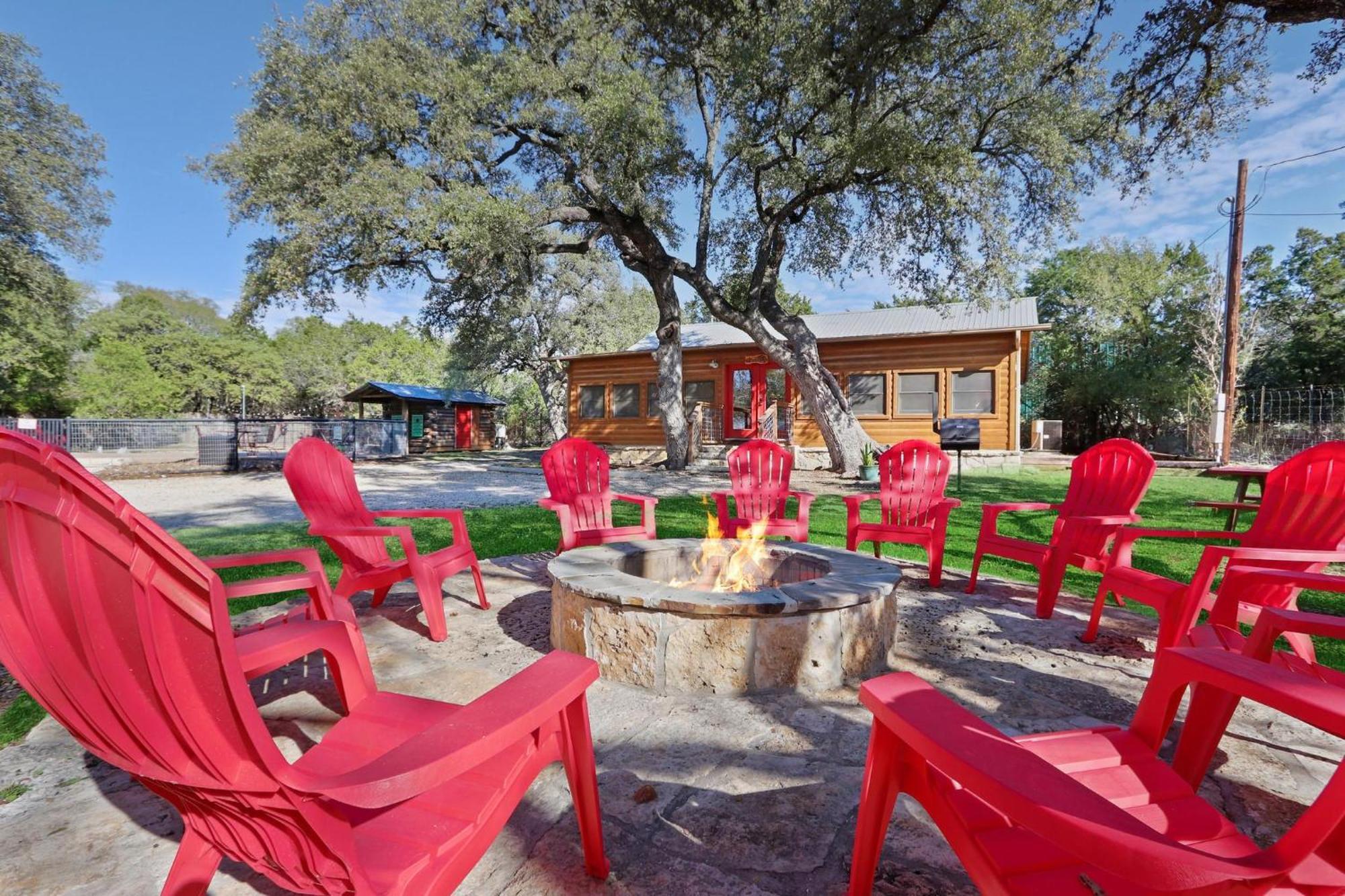Wimberley Log Cabins Resort And Suites- Unit 7 Εξωτερικό φωτογραφία